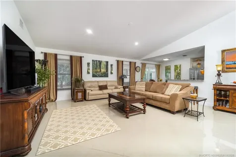 2765 SE Eagle Drive Port St Lucie FL 34984