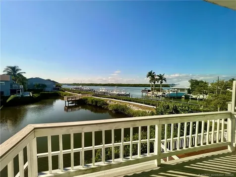 2486 Harbour Cove Drive Hutchinson Island FL 34949