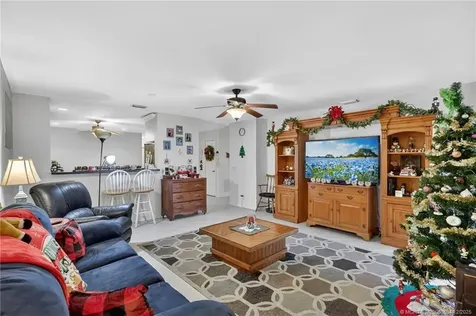 2084 SE Wild Meadow Circle Port St Lucie FL 34952