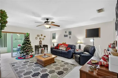 2084 SE Wild Meadow Circle Port St Lucie FL 34952