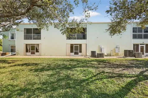 2084 SE Wild Meadow Circle Port St Lucie FL 34952