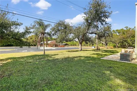 2084 SE Wild Meadow Circle Port St Lucie FL 34952