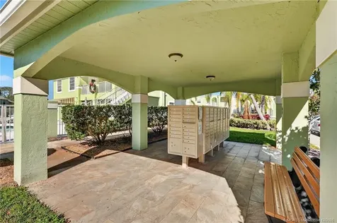 2084 SE Wild Meadow Circle Port St Lucie FL 34952