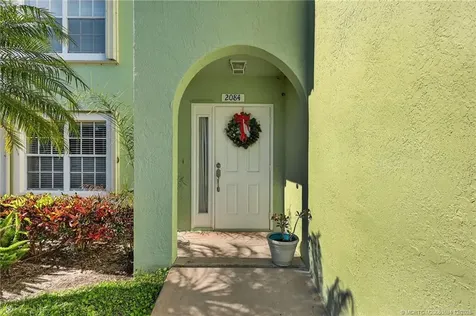 2084 SE Wild Meadow Circle Port St Lucie FL 34952