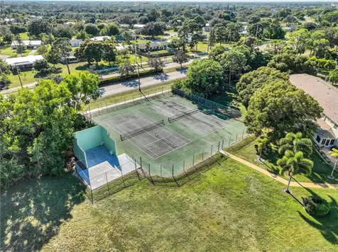 2084 SE Wild Meadow Circle Port St Lucie FL 34952