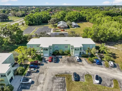 2084 SE Wild Meadow Circle Port St Lucie FL 34952