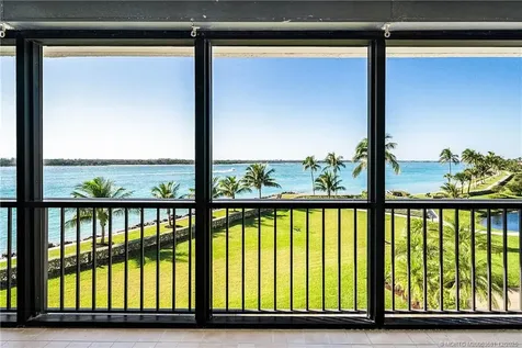 2824 SE Dune Drive Stuart FL 34996