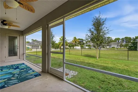 5238 NW Reba Circle Port St Lucie FL 34986