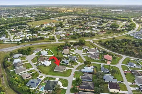 5238 NW Reba Circle Port St Lucie FL 34986
