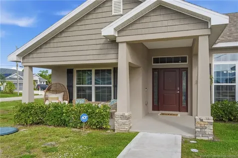 5238 NW Reba Circle Port St Lucie FL 34986