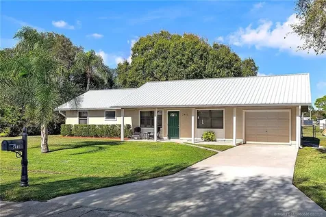 2481 SE Calusa Avenue Port St Lucie FL 34952