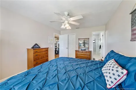 2481 SE Calusa Avenue Port St Lucie FL 34952