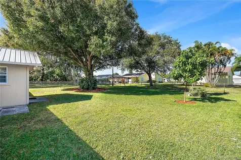 2481 SE Calusa Avenue Port St Lucie FL 34952