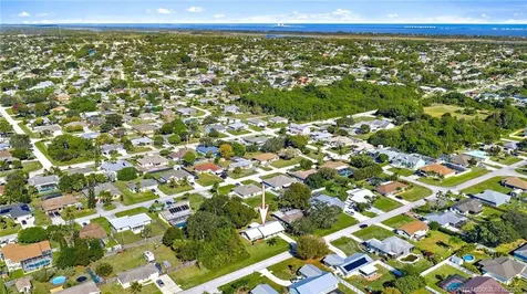 2481 SE Calusa Avenue Port St Lucie FL 34952