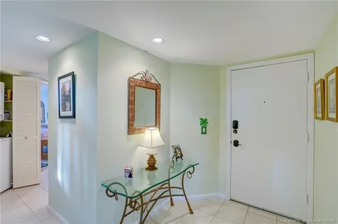 233 NE Edgewater Drive Stuart FL 34996
