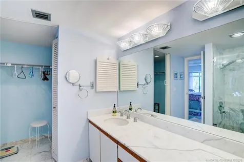 233 NE Edgewater Drive Stuart FL 34996
