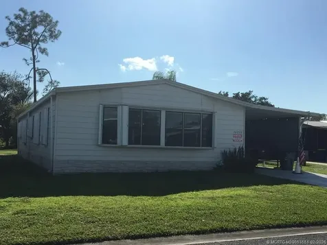 16272 Five Wood Way SW Indiantown FL 34956