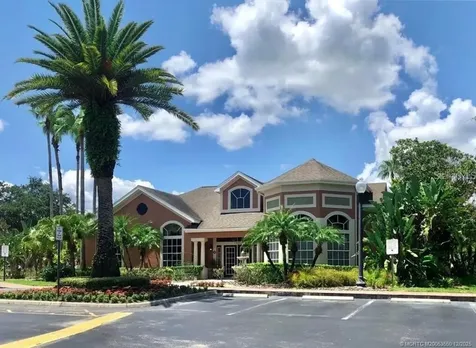 1950 Summer Club Drive Oviedo FL 32765