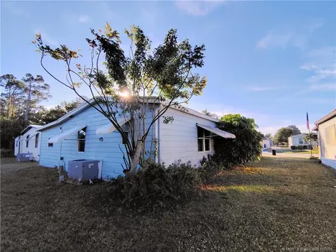 2581 SW Pontiac Place Stuart FL 34997