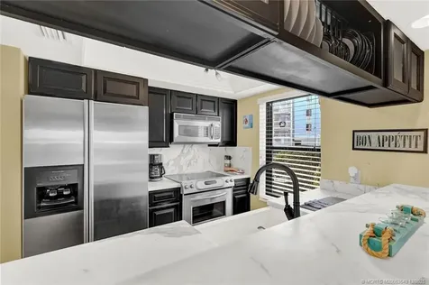 40 NE Plantation Road Stuart FL 34996