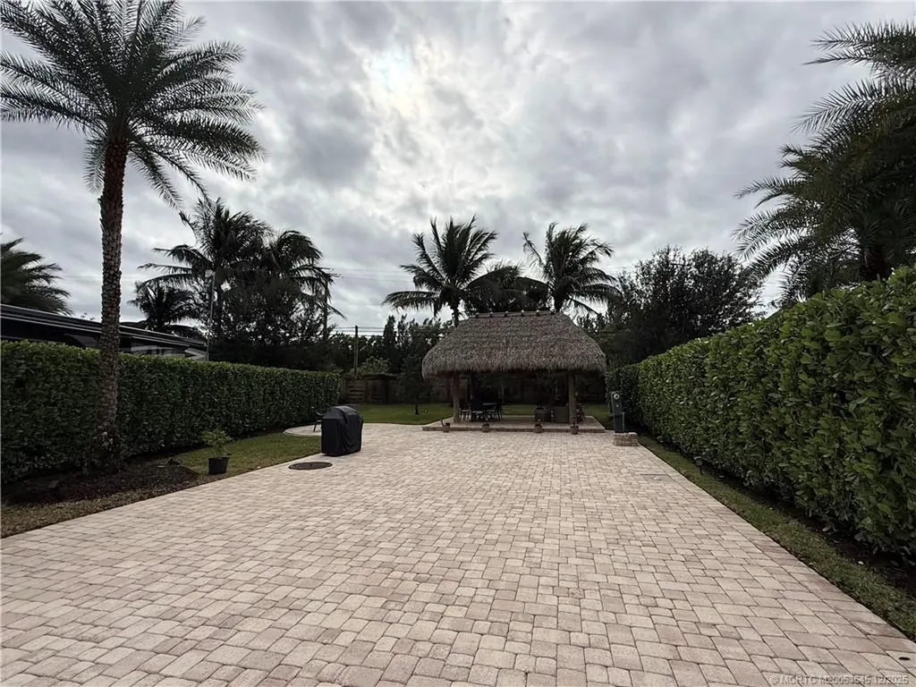 11075 Indiantown Road Jupiter FL 33478