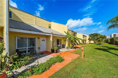 2707 N Highway A1a Fort Pierce FL 34949