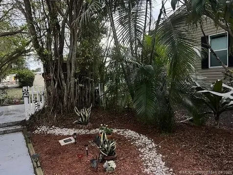 2555 Pga Boulevard Palm Beach Gardens FL 33410