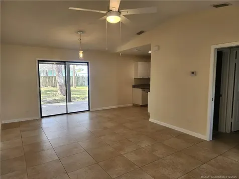 941 SW Mccall Road Port St Lucie FL 34953