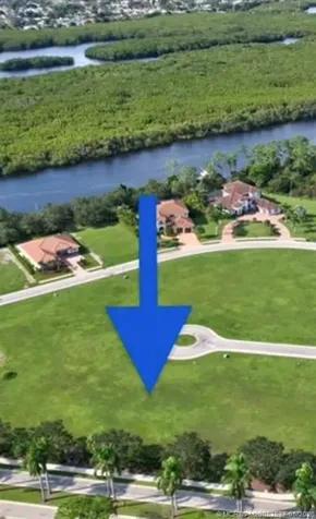 133 SE Via Lago Cervaro Port St Lucie FL 34952