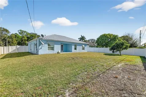 1855 17th Avenue SW Vero Beach FL 32962
