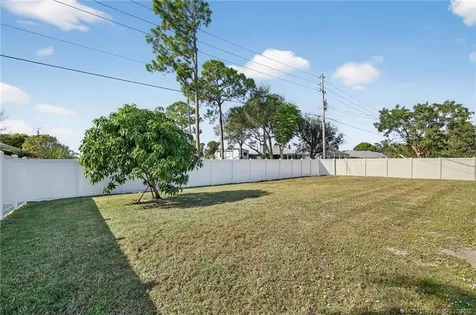 1855 17th Avenue SW Vero Beach FL 32962