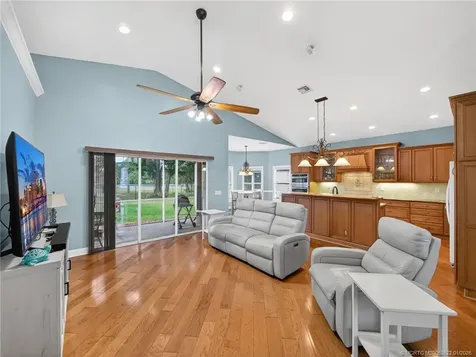 8946 SW Fishermans Wharf Drive Stuart FL 34997