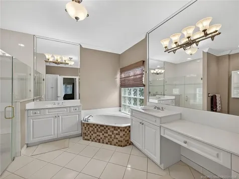 8946 SW Fishermans Wharf Drive Stuart FL 34997
