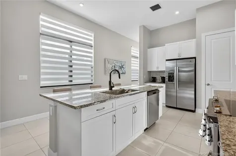 180 SE Via Bisento Port St Lucie FL 34952