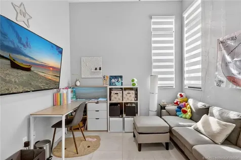 180 SE Via Bisento Port St Lucie FL 34952