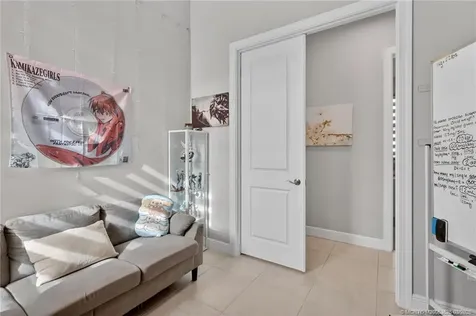 180 SE Via Bisento Port St Lucie FL 34952