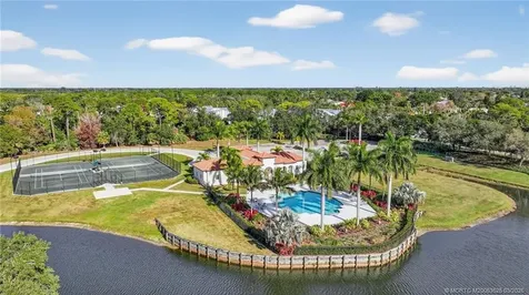 180 SE Via Bisento Port St Lucie FL 34952