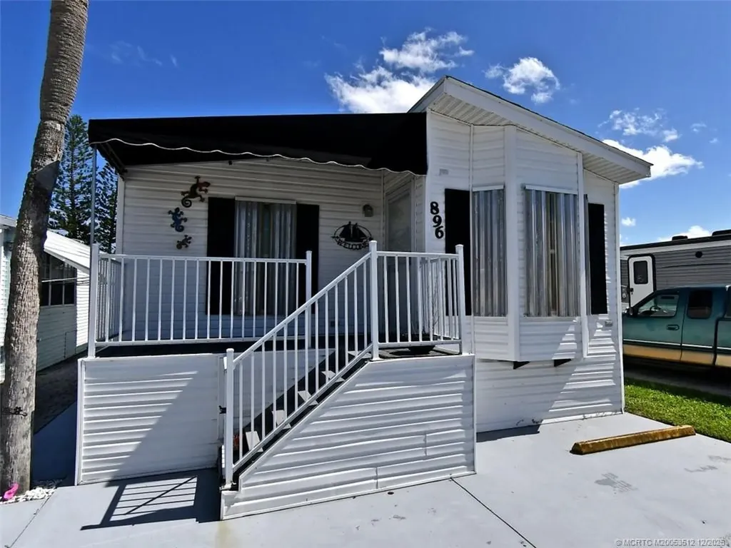 896 Nettles Boulevard Jensen Beach FL 34957