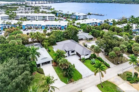 513 SW South Carolina Drive Stuart FL 34994