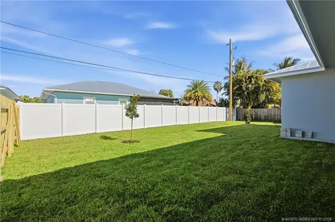 1063 NW 12th Terrace Stuart FL 34994