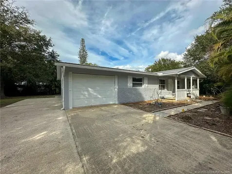 1739 SE Madison Street Stuart FL 34997