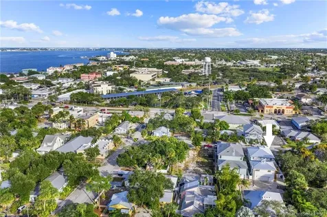 516 SW Camden Avenue Stuart FL 34994