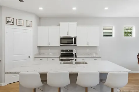 4575 NW King Court Jensen Beach FL 34957