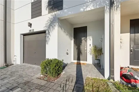 3931 SE Mentmore Lane Stuart FL 34997