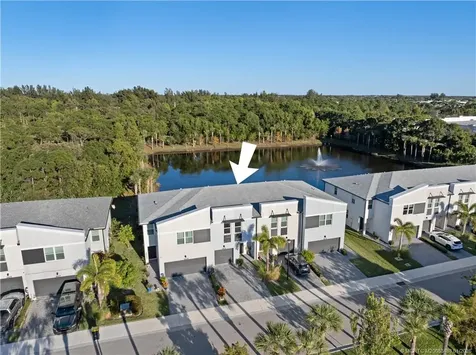 3931 SE Mentmore Lane Stuart FL 34997