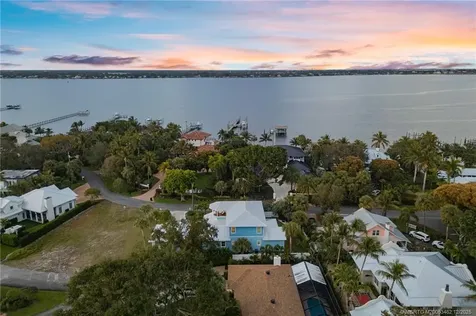 1002 SE Riverside Drive Stuart FL 34996