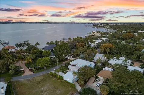 1002 SE Riverside Drive Stuart FL 34996