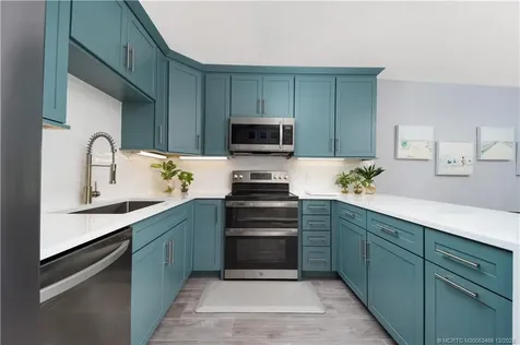 6105 SE Windsong Lane Stuart FL 34997