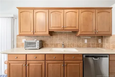 3501 SE Sandpiper Circle Port St Lucie FL 34952