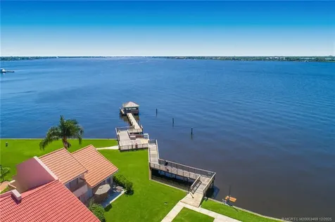 3501 SE Sandpiper Circle Port St Lucie FL 34952